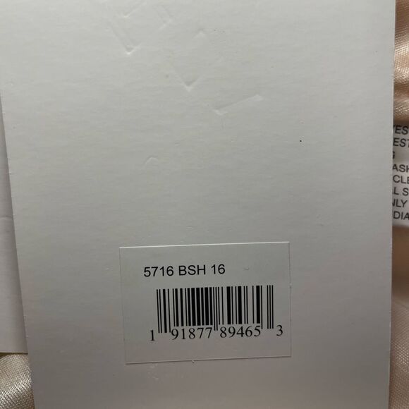 NWT  Mac Duggal Sequin Floral Tulle Dress | Style #5716 | Size 16 | Romantic & R - Picture 15 of 16